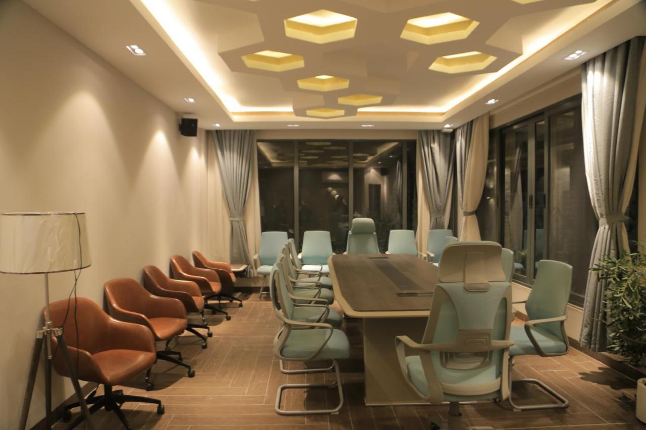 Zara Garden Hotel And Apartments 캄팔라 외부 사진